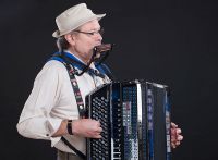 Mundharmonika mit Akkordeon